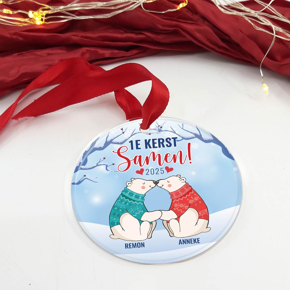 1e kerst samen - Plexiglas Kerstbal - Bella Mia