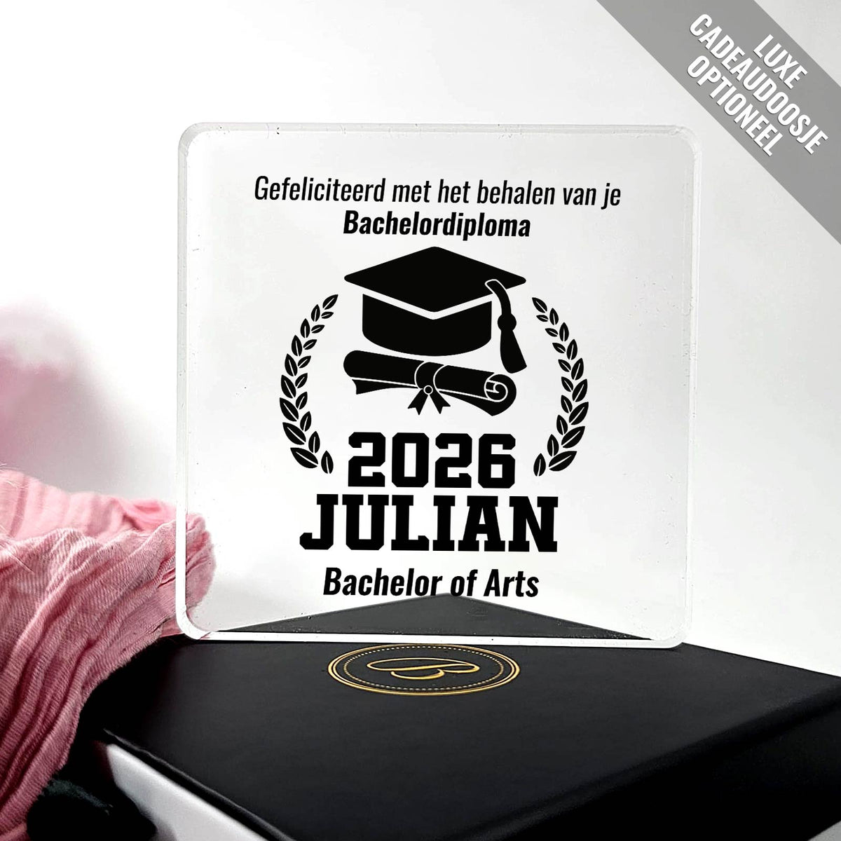 Diploma gehaald! - Plexiglas Plaque - Bella Mia