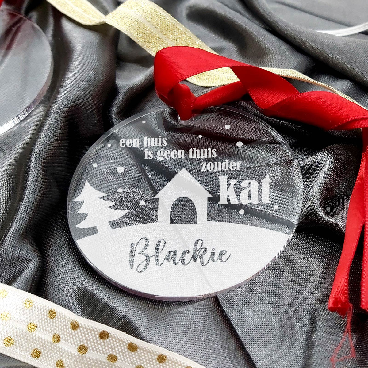 Geen Thuis Zonder Kat Plexiglas Kerstbal - Bella Mia