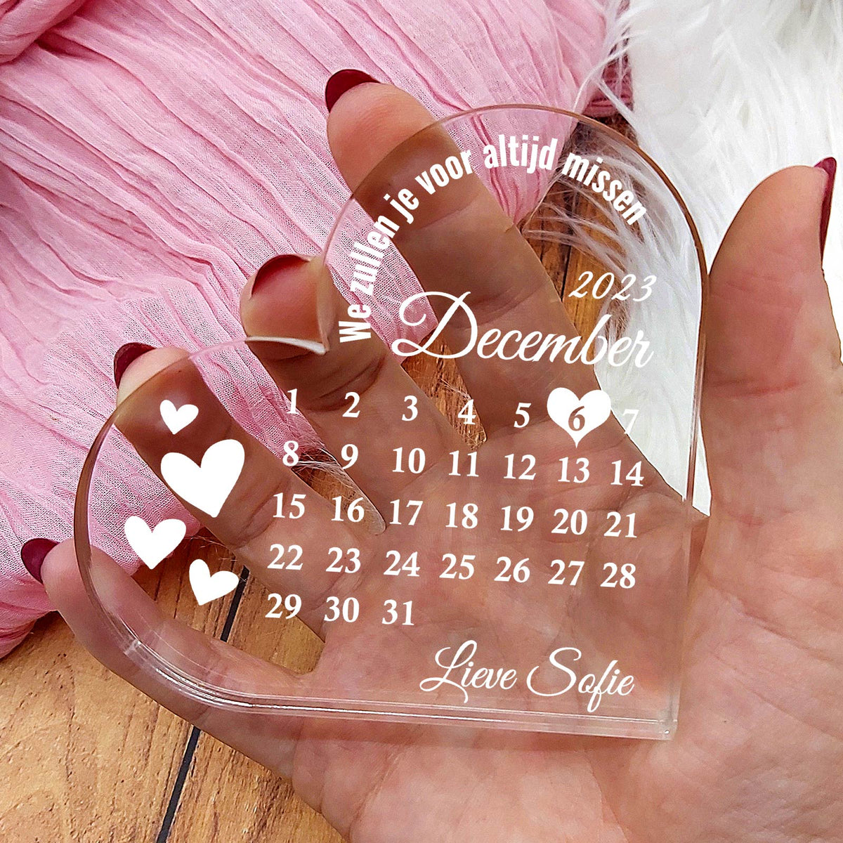 Kalenderhart ter nagedachtenis - Hart van Plexi Glas - Bella Mia