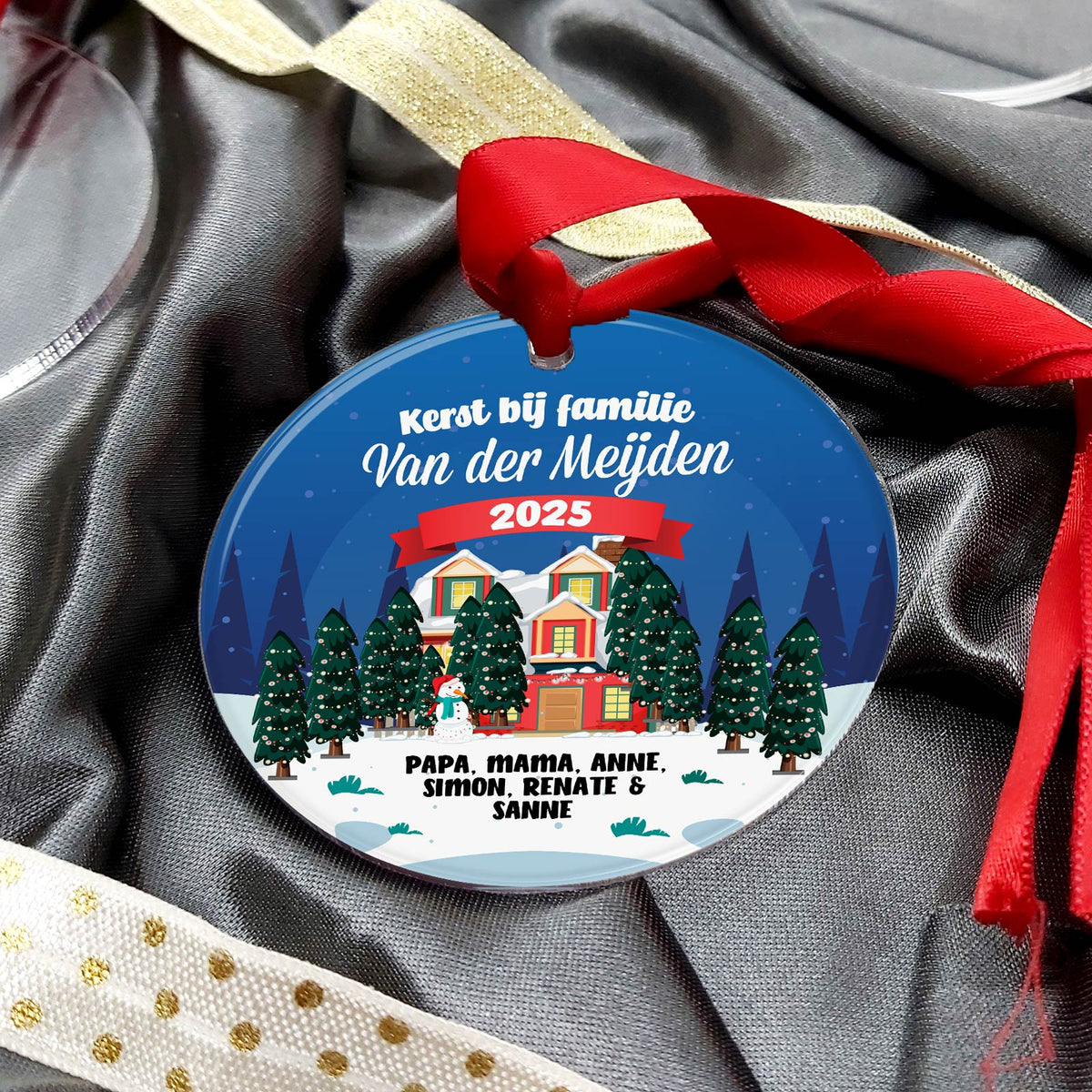 Kerst met het gezin - Plexiglas Kerstbal - Bella Mia