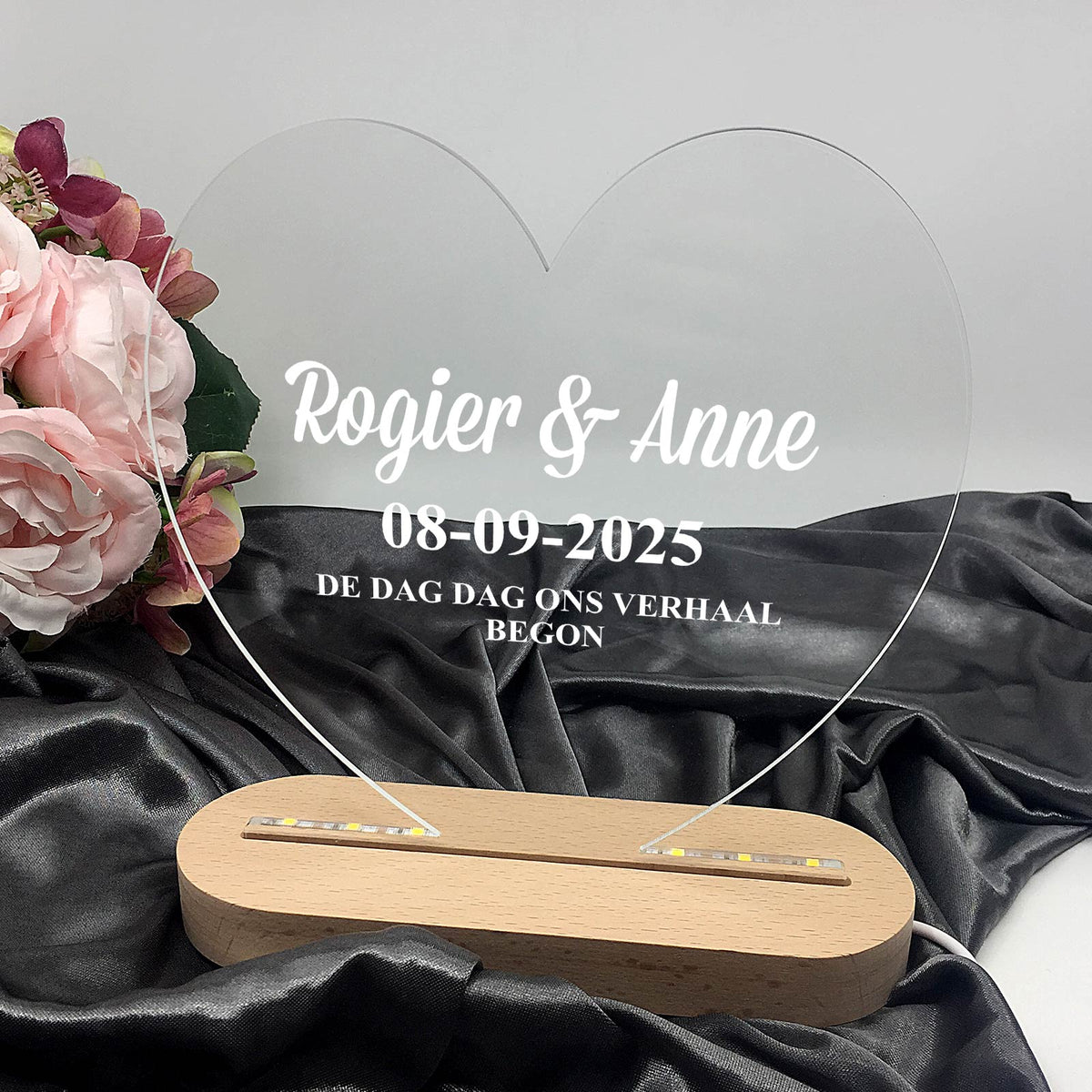 Liefdeslamp Met Namen en Data - Bella Mia