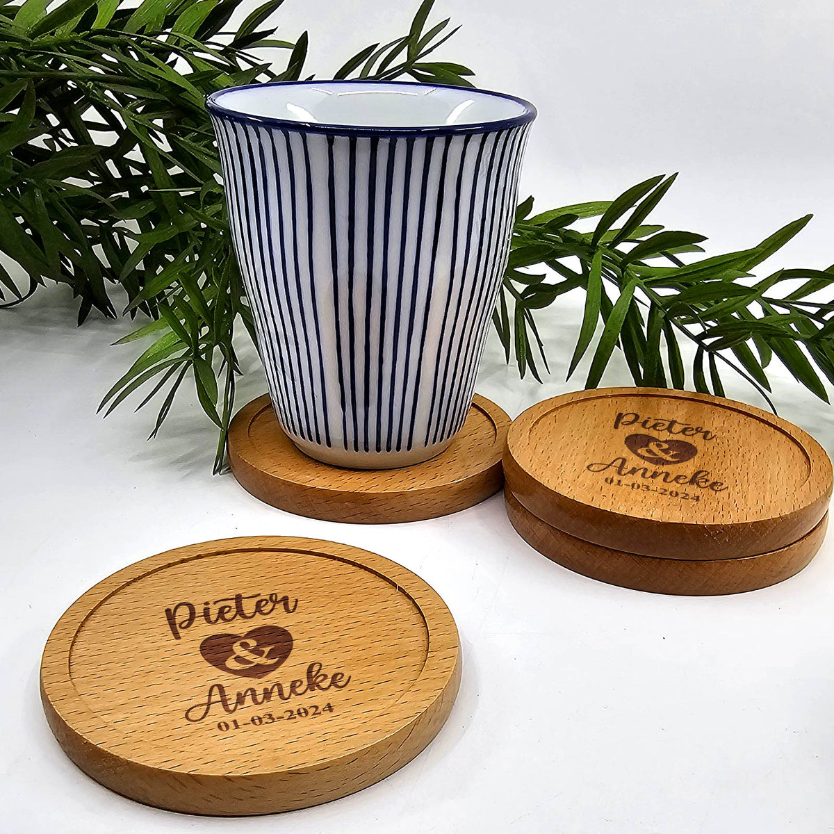 Liefdesonderzetters met namen en datum - Bella Mia