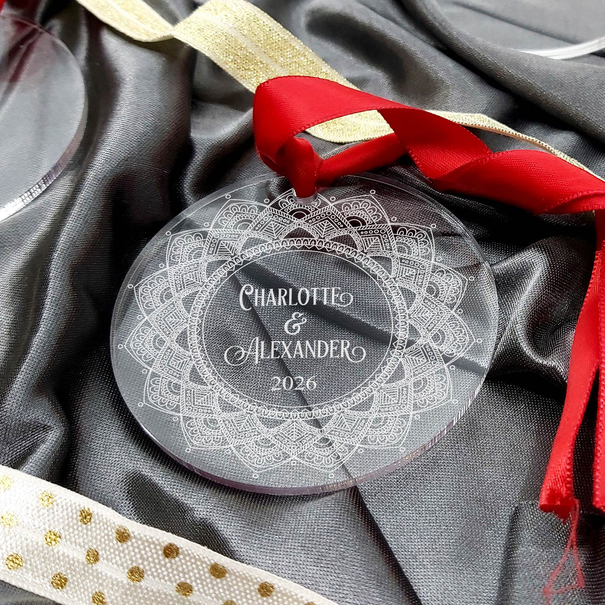 Met Z'n Twee Kerst Plexiglas Kerstbal - Bella Mia