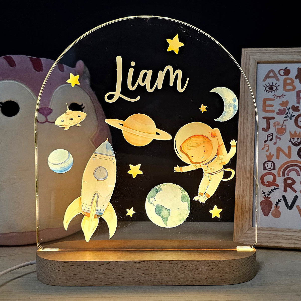Ruimte Nachtlampje met eigen naam - Bella Mia