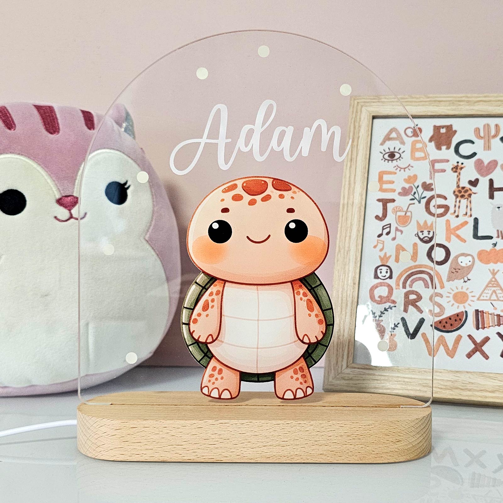 Veelkleurige schattige mini eetborden met doe het zelf decoraties voor eten en entertainment, en Veelkleurige schattige mini eetborden met doe het zelf decoraties voor eten en entertainment, en
