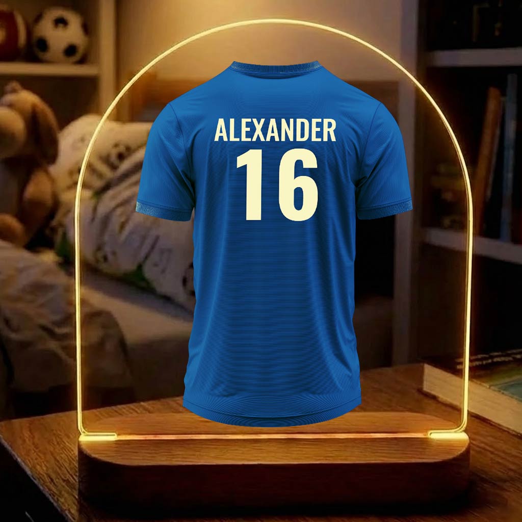 Voetbalshirtlamp met eigen naam en nummer! - Bella Mia