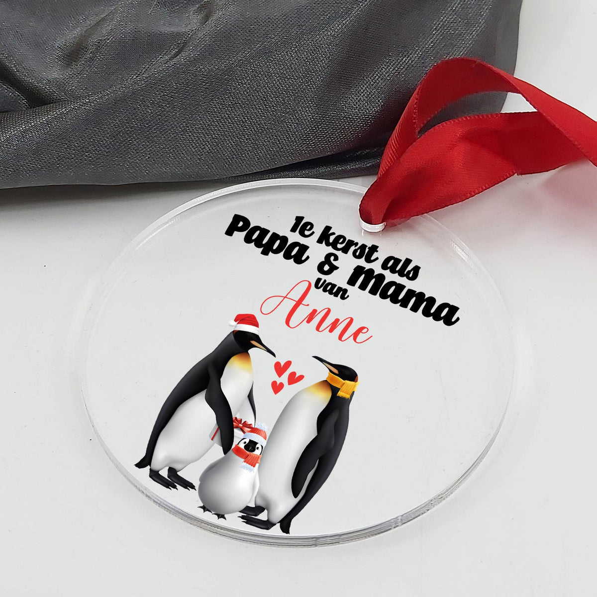 1e kerst als papa en mama - Plexiglas Kerstbal - Bella Mia