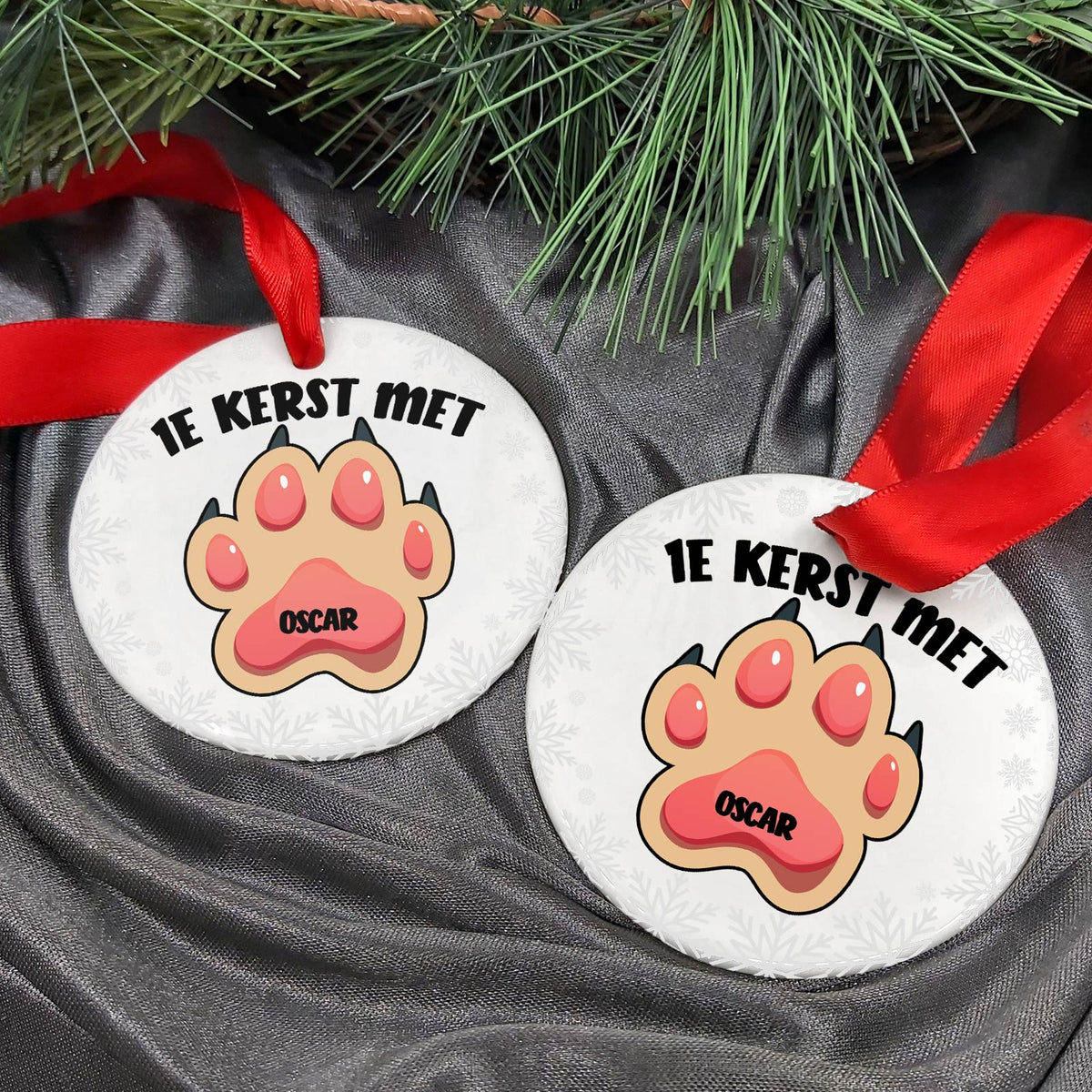 1e kerst met de hond! - Keramische Kerstbal - Bella Mia