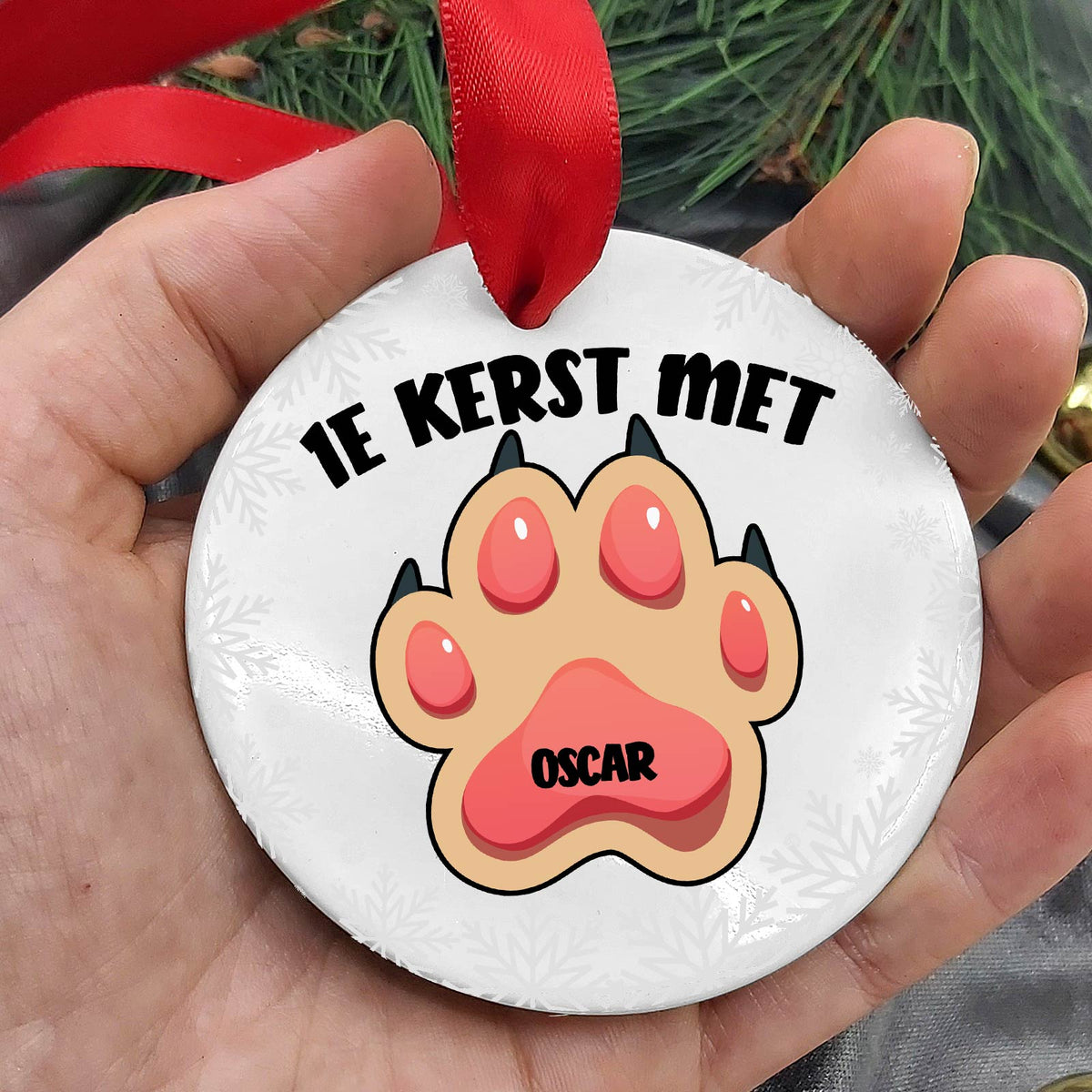 1e kerst met de hond! - Keramische Kerstbal - Bella Mia