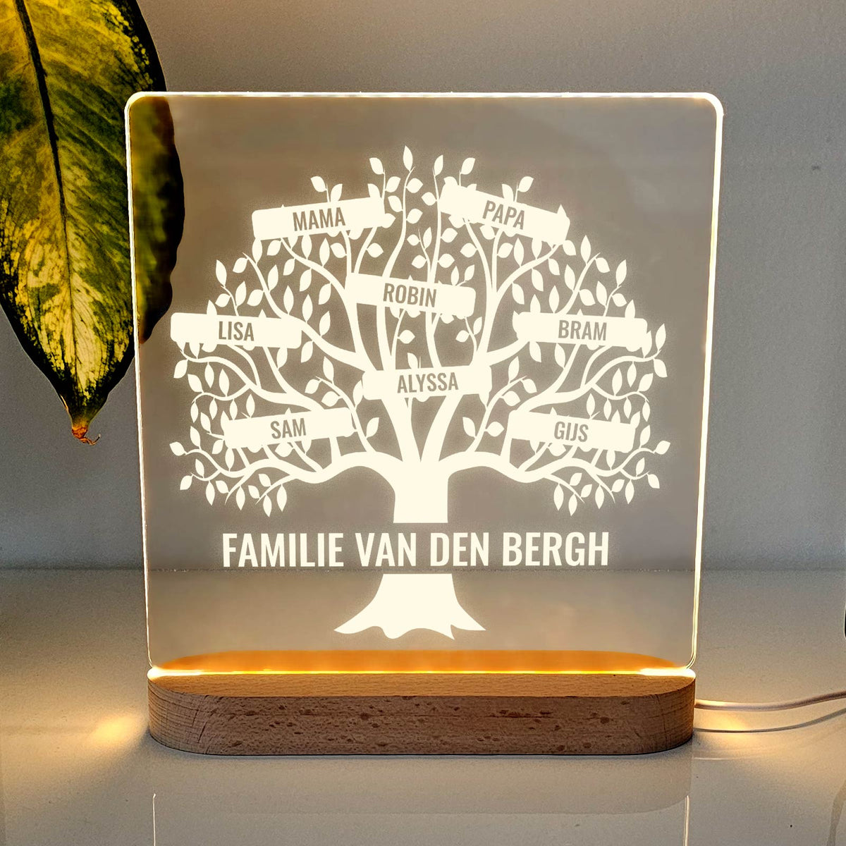 Boom met Namen van de hele Familie Ledlamp - Bella Mia