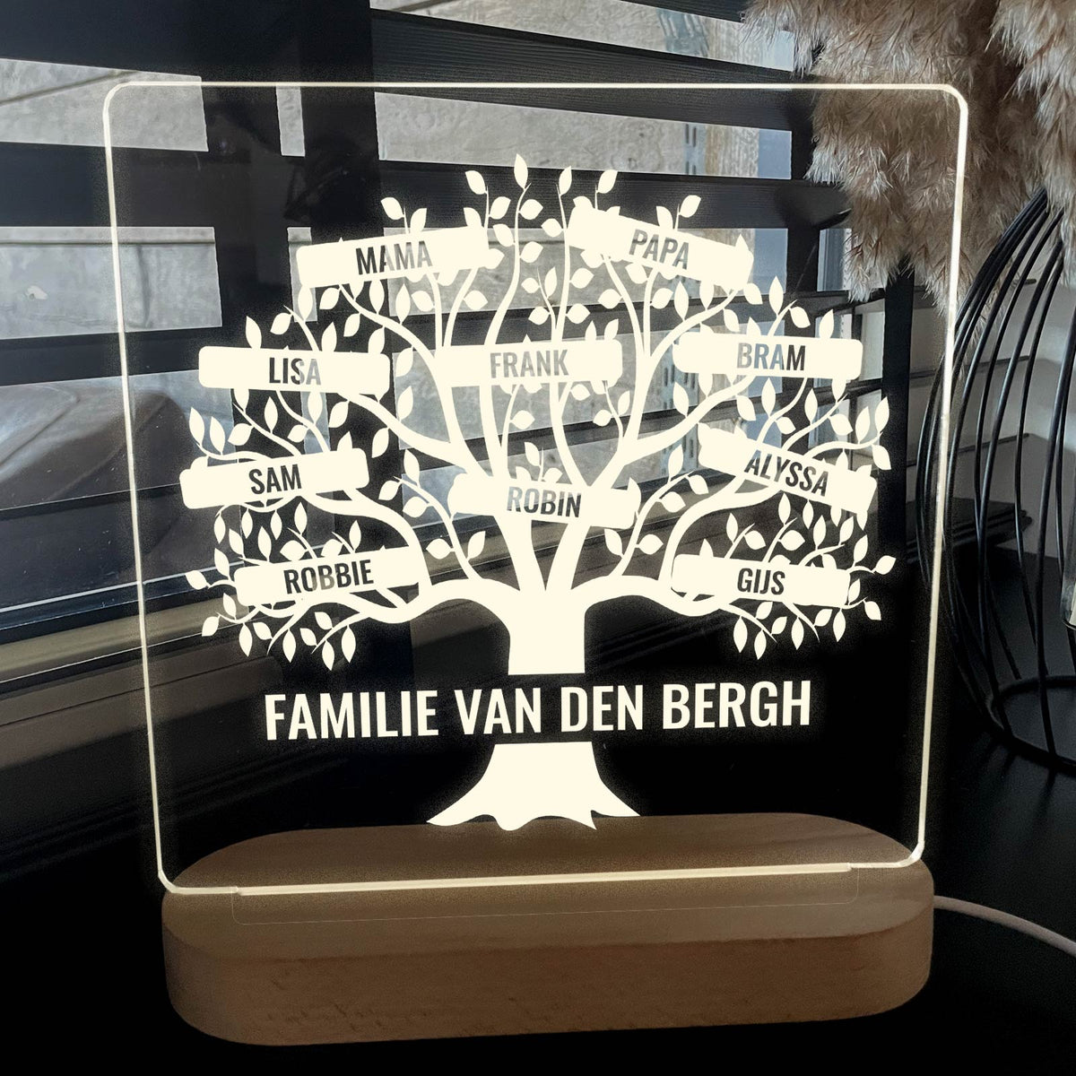 Boom met Namen van de hele Familie Ledlamp - Bella Mia