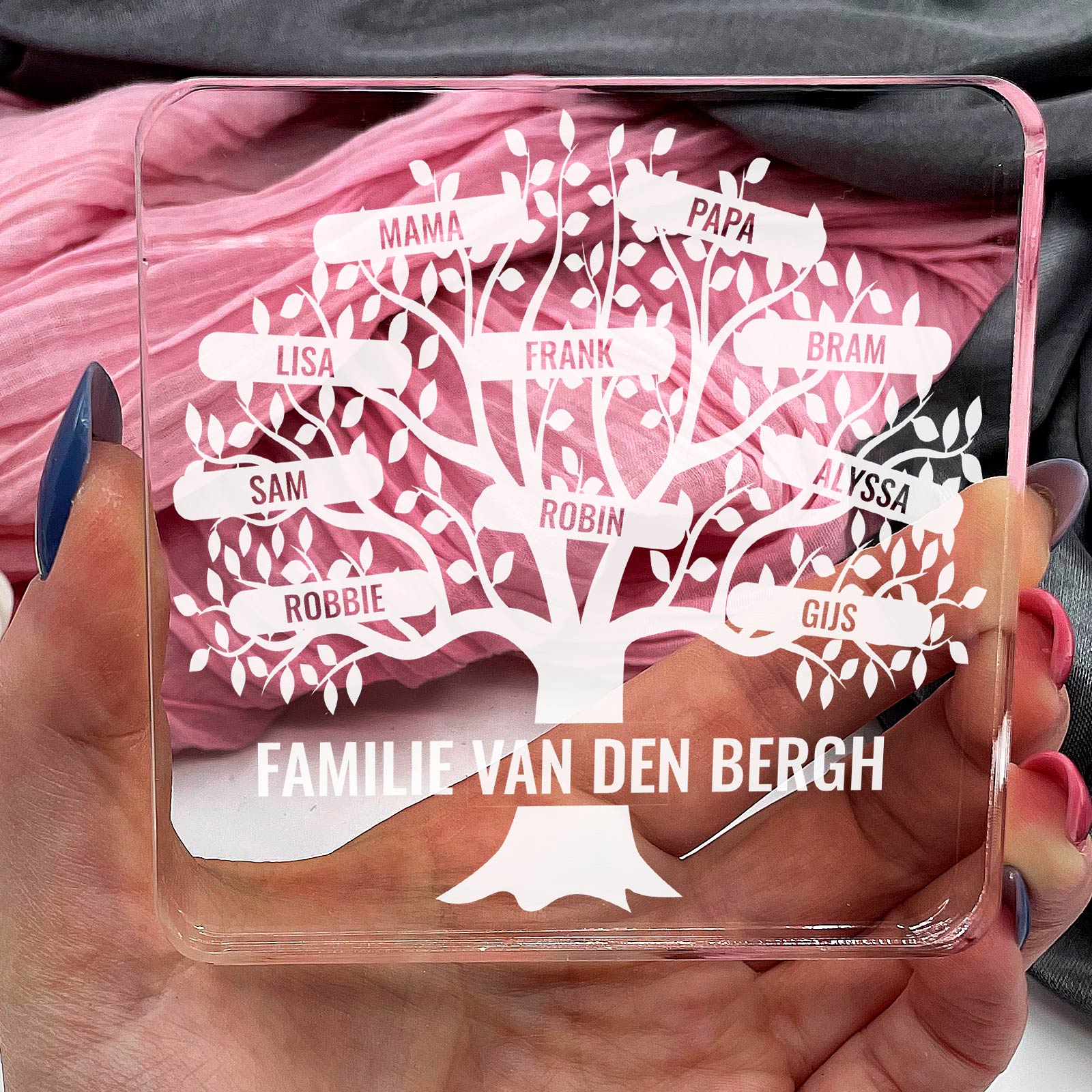 Boom met Namen van de hele Familie Op Plexi Glas - Bella Mia