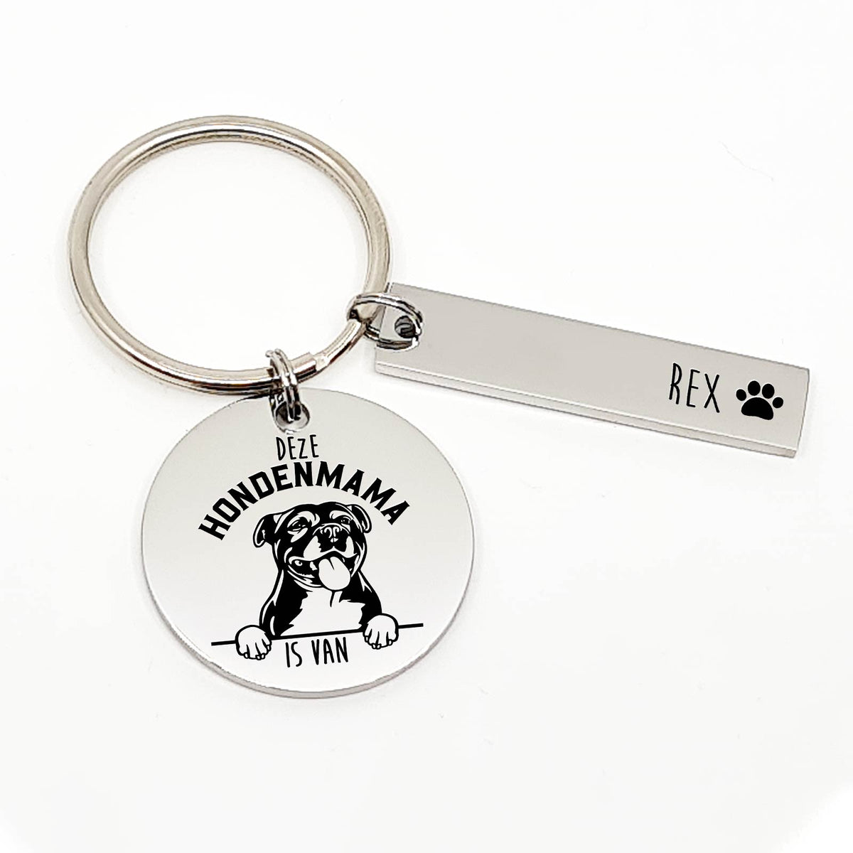 Deze Staffordshire Bull Terriër Hondenmama Is Van Sleutelhanger - Bella Mia