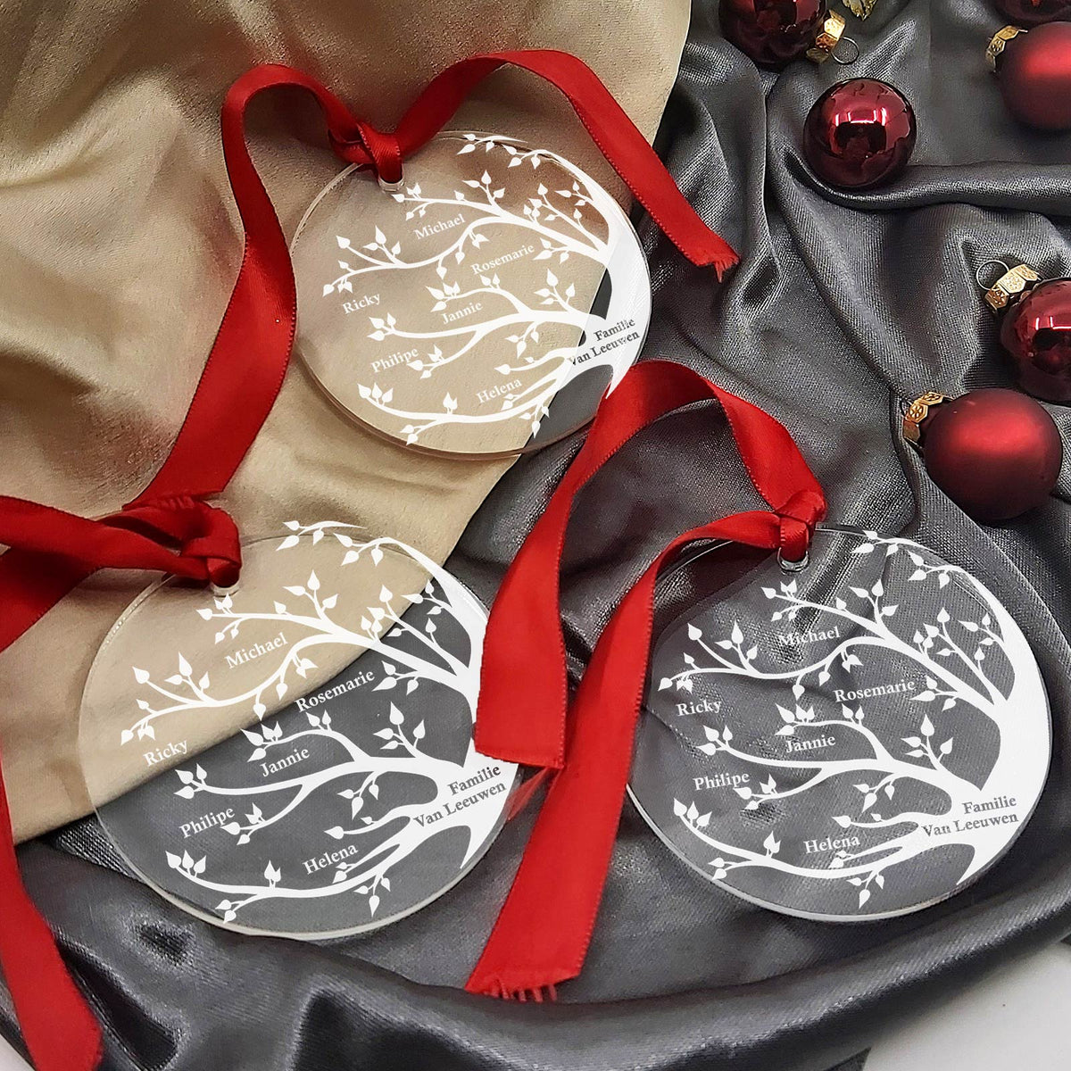 Familie Boom Plexiglas Kerstbal - Bella Mia