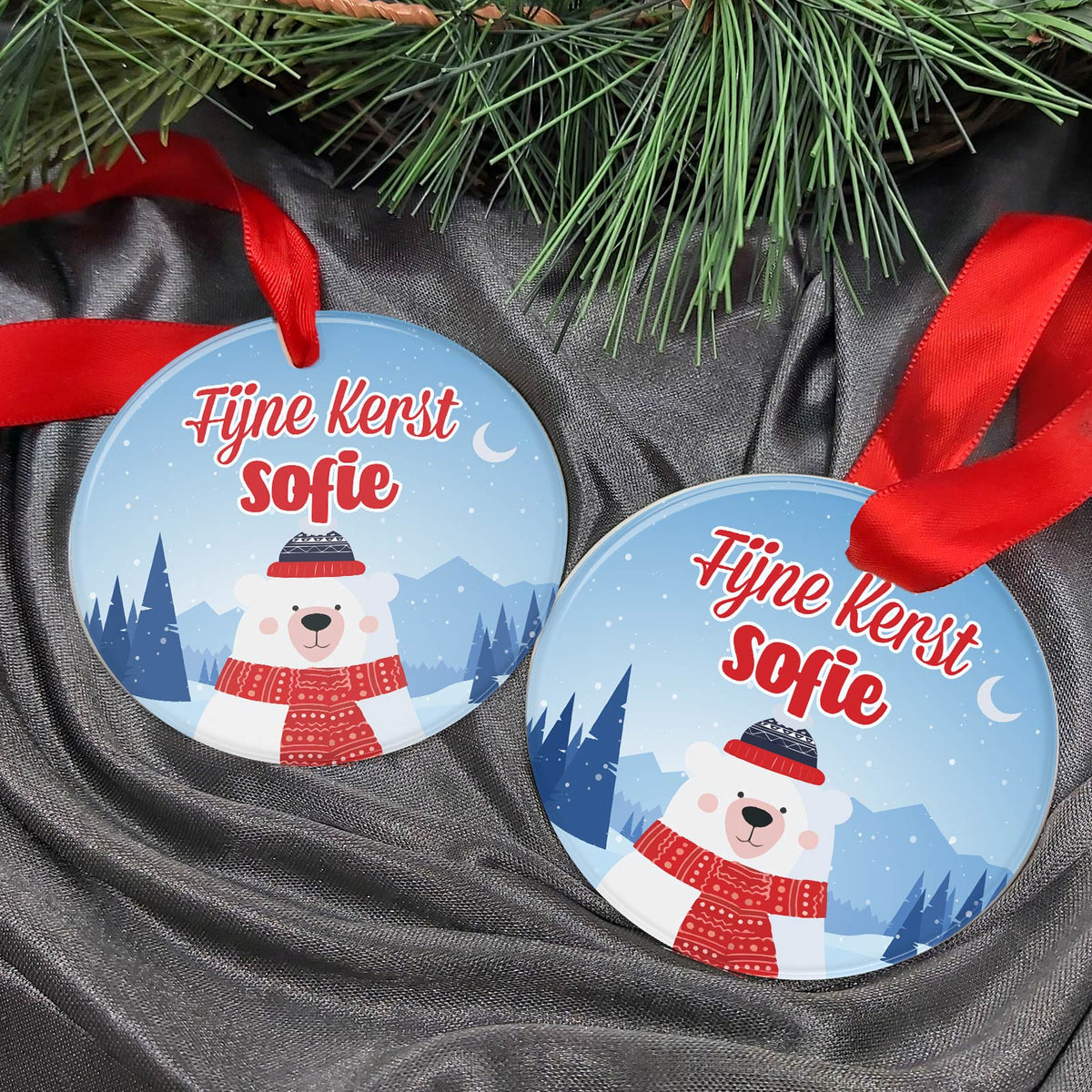 ijsbeer met eigen naam Keramische Kerstbal - Bella Mia