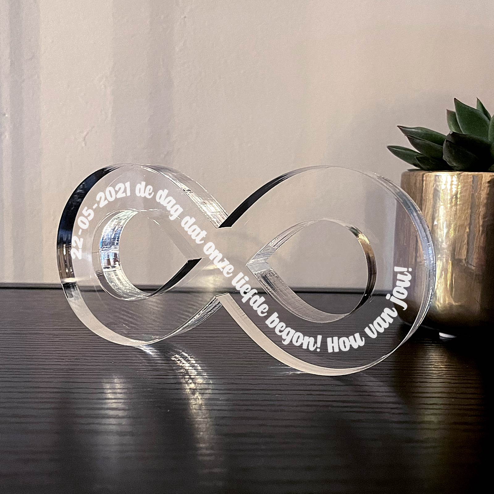 Infinity Teken Met Eigen Tekst Op Plexiglas - Bella Mia