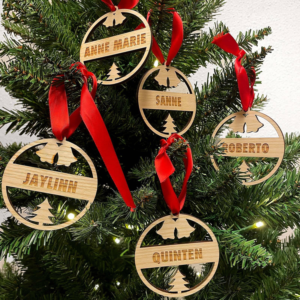 Kerstballen met eigen naam - Bella Mia