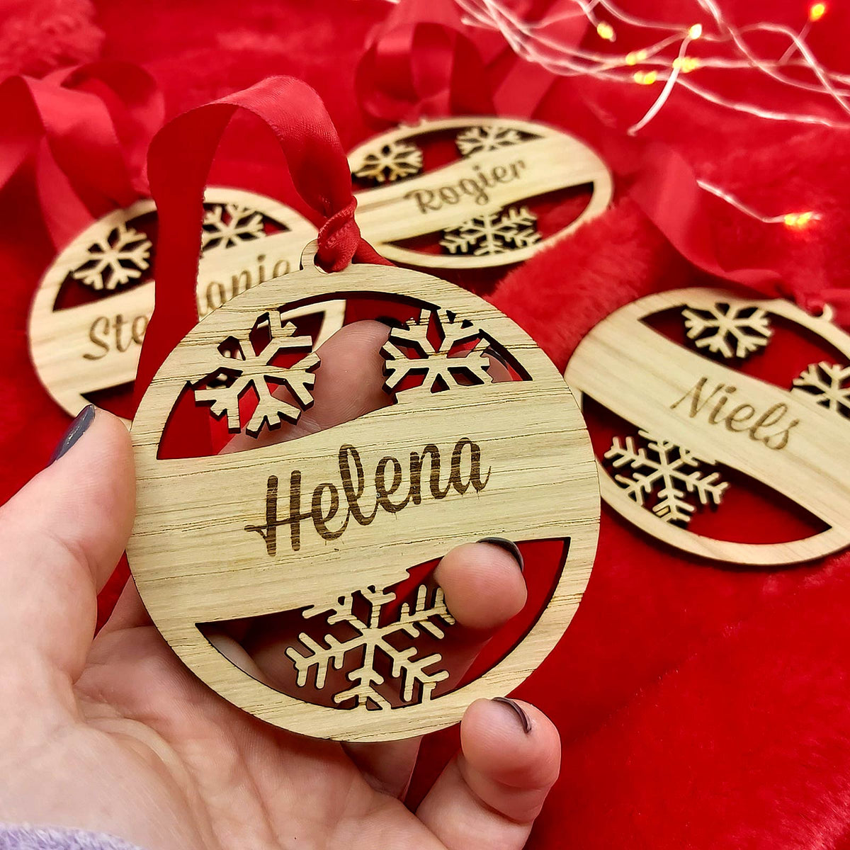 Kerstballen met eigen namen - Bella Mia