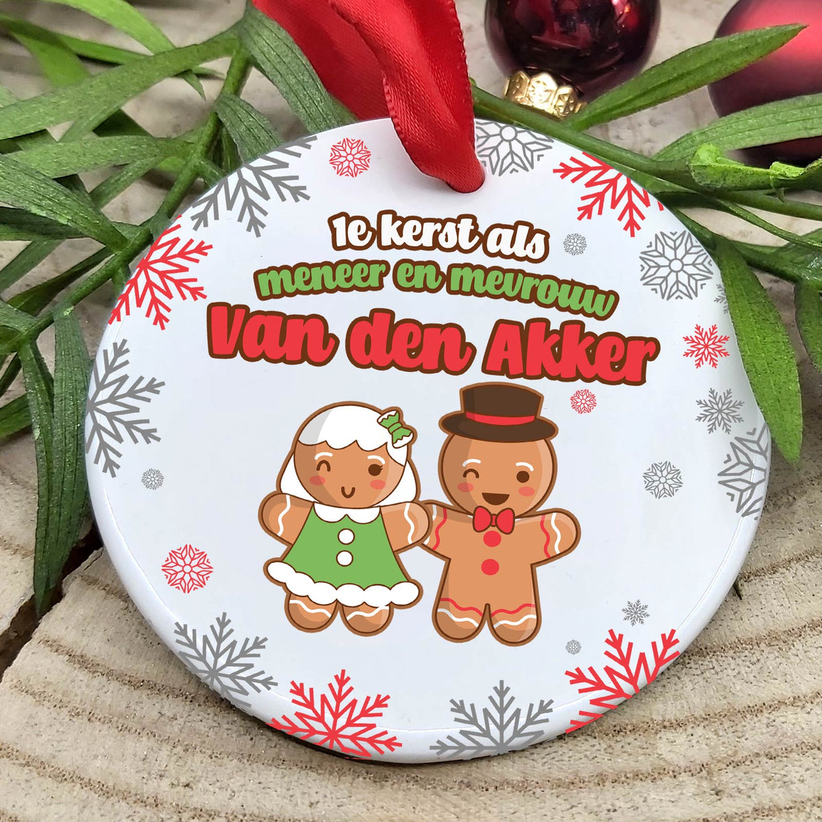 Kerstkoekjes: 1e kerst Getrouwd! - Keramische Kerstbal - Bella Mia