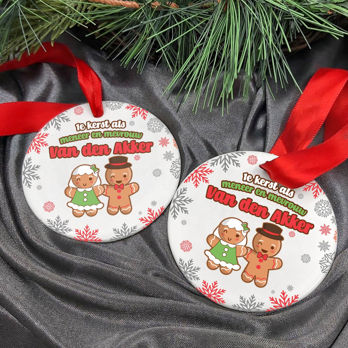 Kerstkoekjes: 1e kerst Getrouwd! - Keramische Kerstbal - Bella Mia