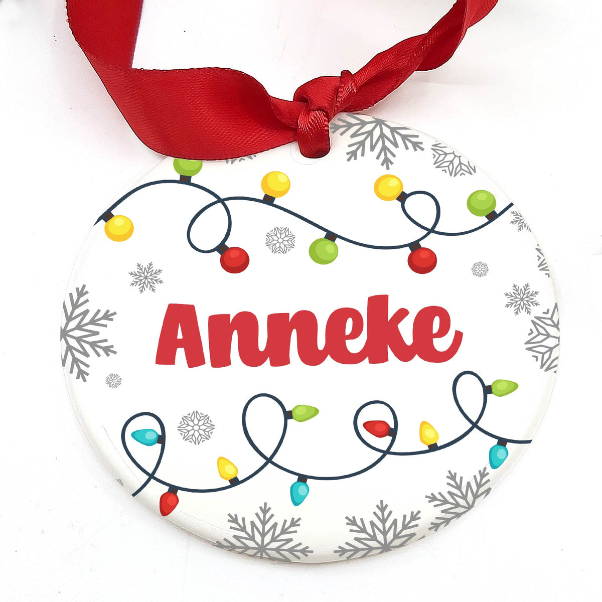 Kerstlampjes met eigen naam Keramische Kerstbal - Bella Mia