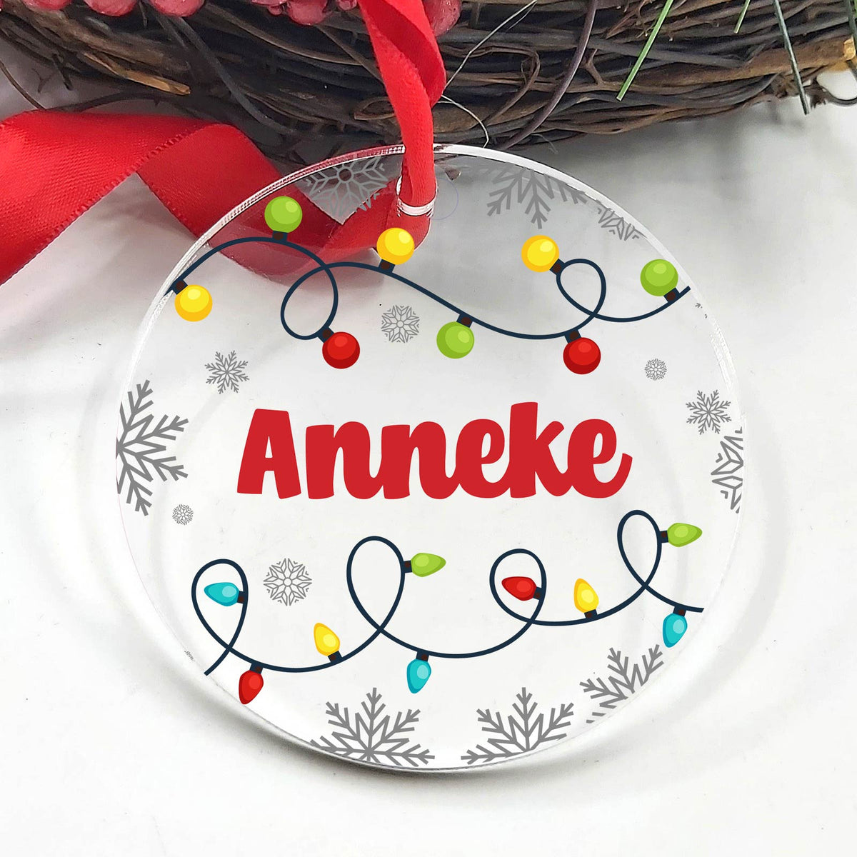 Kerstlampjes met eigen naam Plexiglas Kerstbal - Bella Mia