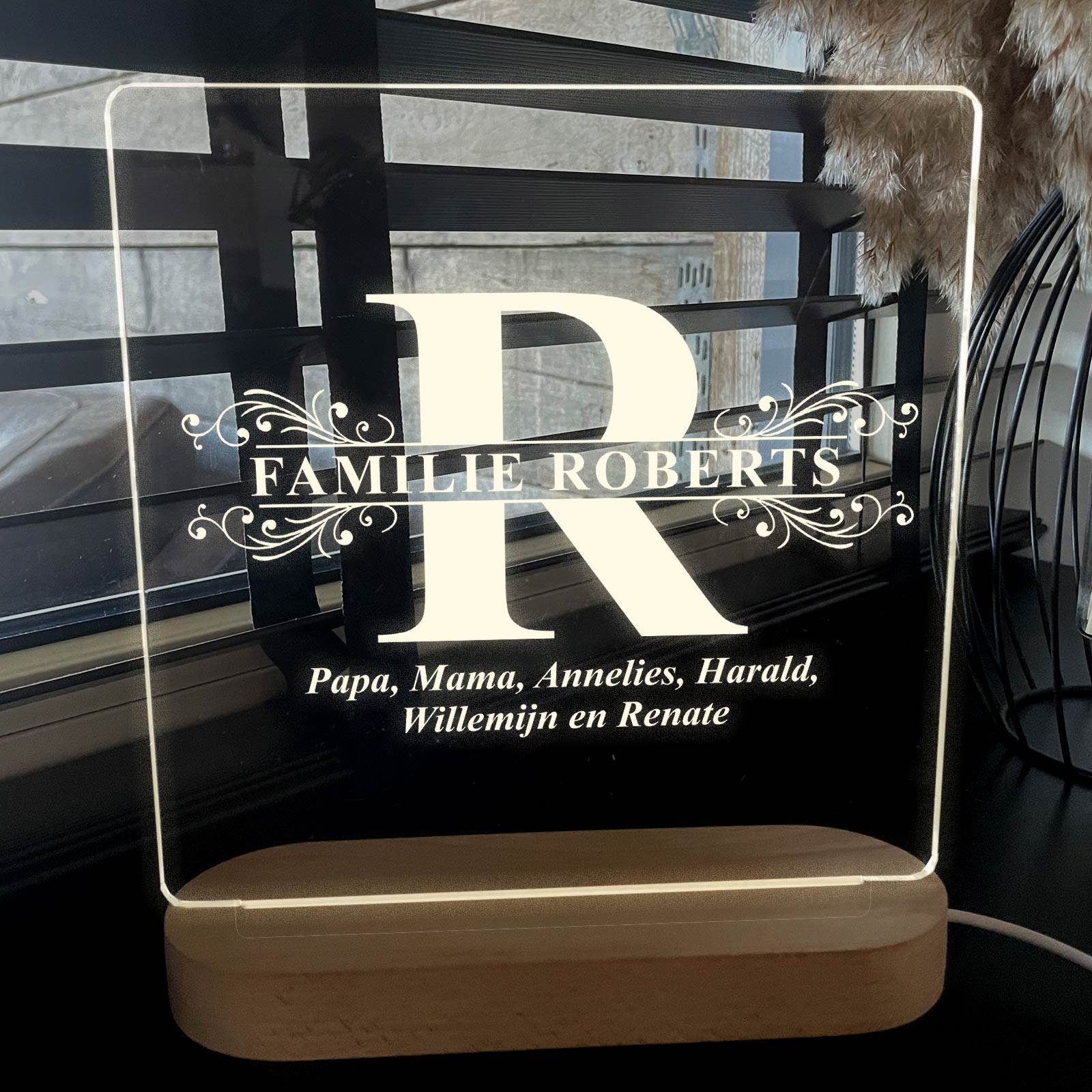 Lampje met namen en Initiaal - Bella Mia