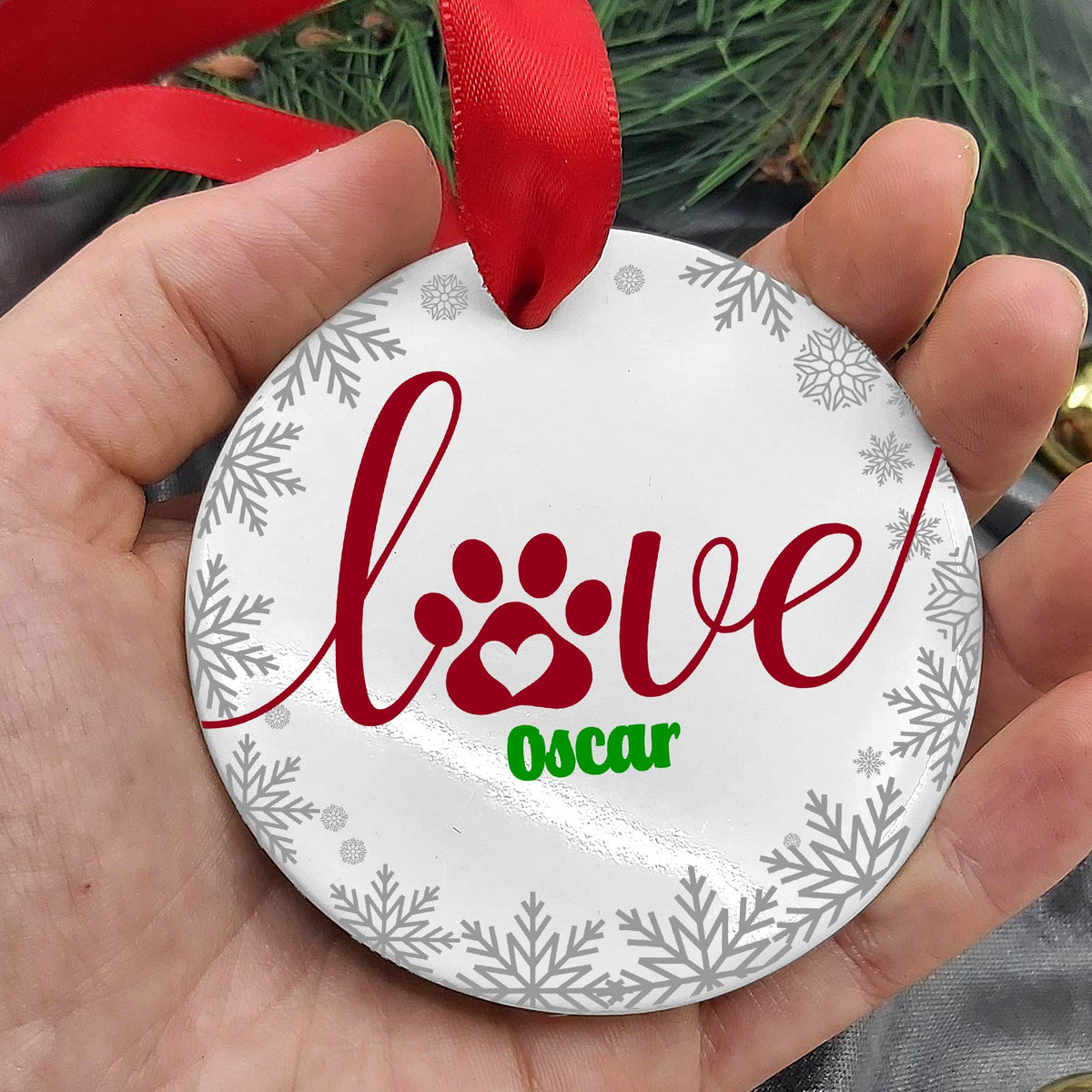 Liefde heeft 4 pootjes - Keramische Kerstbal - Bella Mia