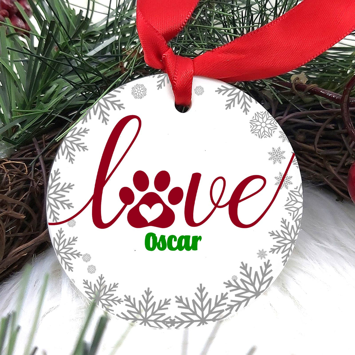 Liefde heeft 4 pootjes - Keramische Kerstbal - Bella Mia