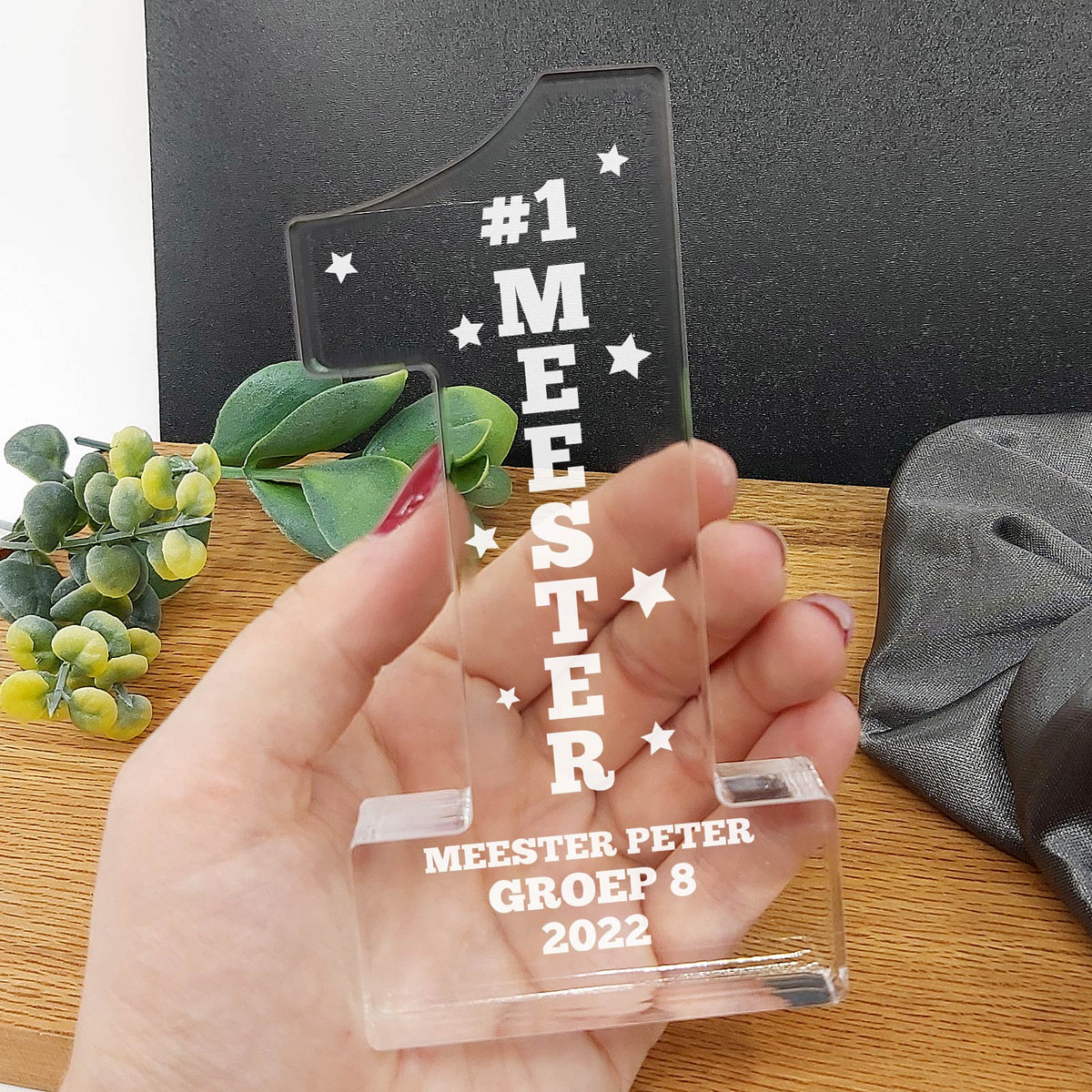 Meester #1 Award! - Bella Mia