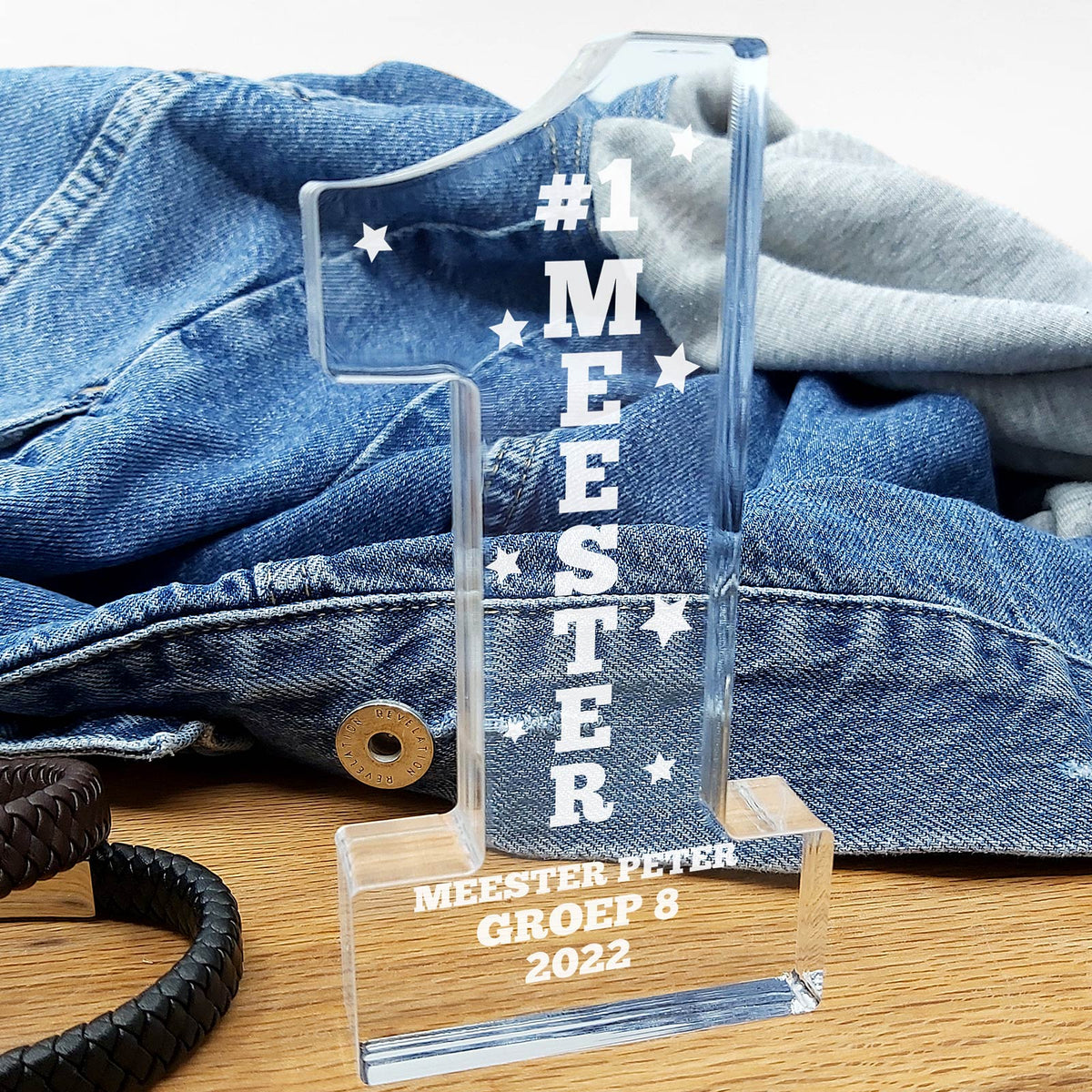 Meester #1 Award! - Bella Mia