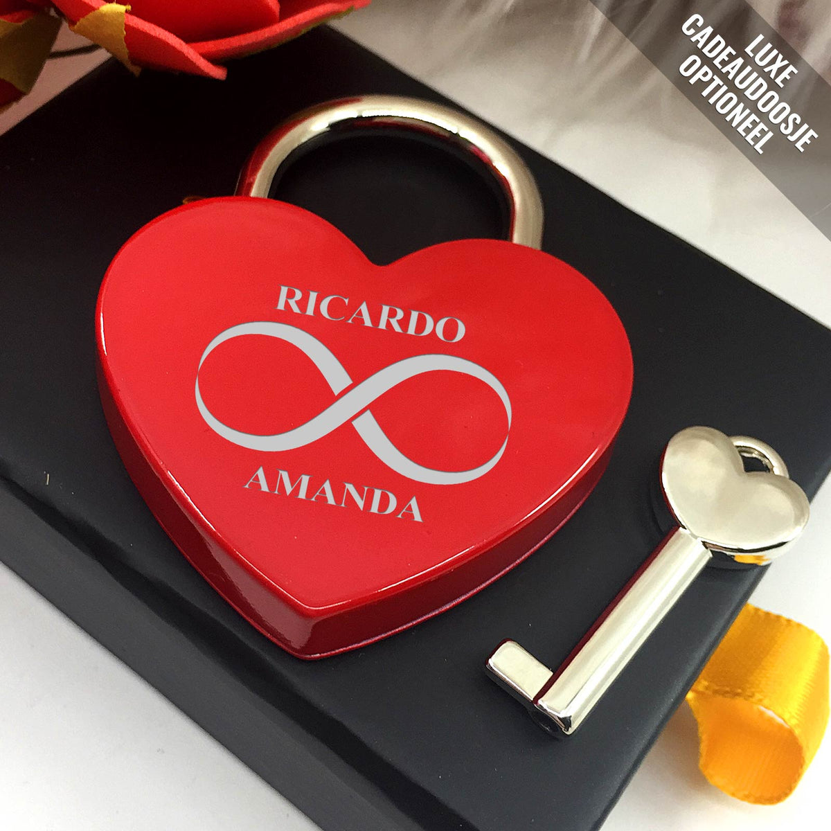 Namen en Inifinityteken - Liefdesslotje - Bella Mia