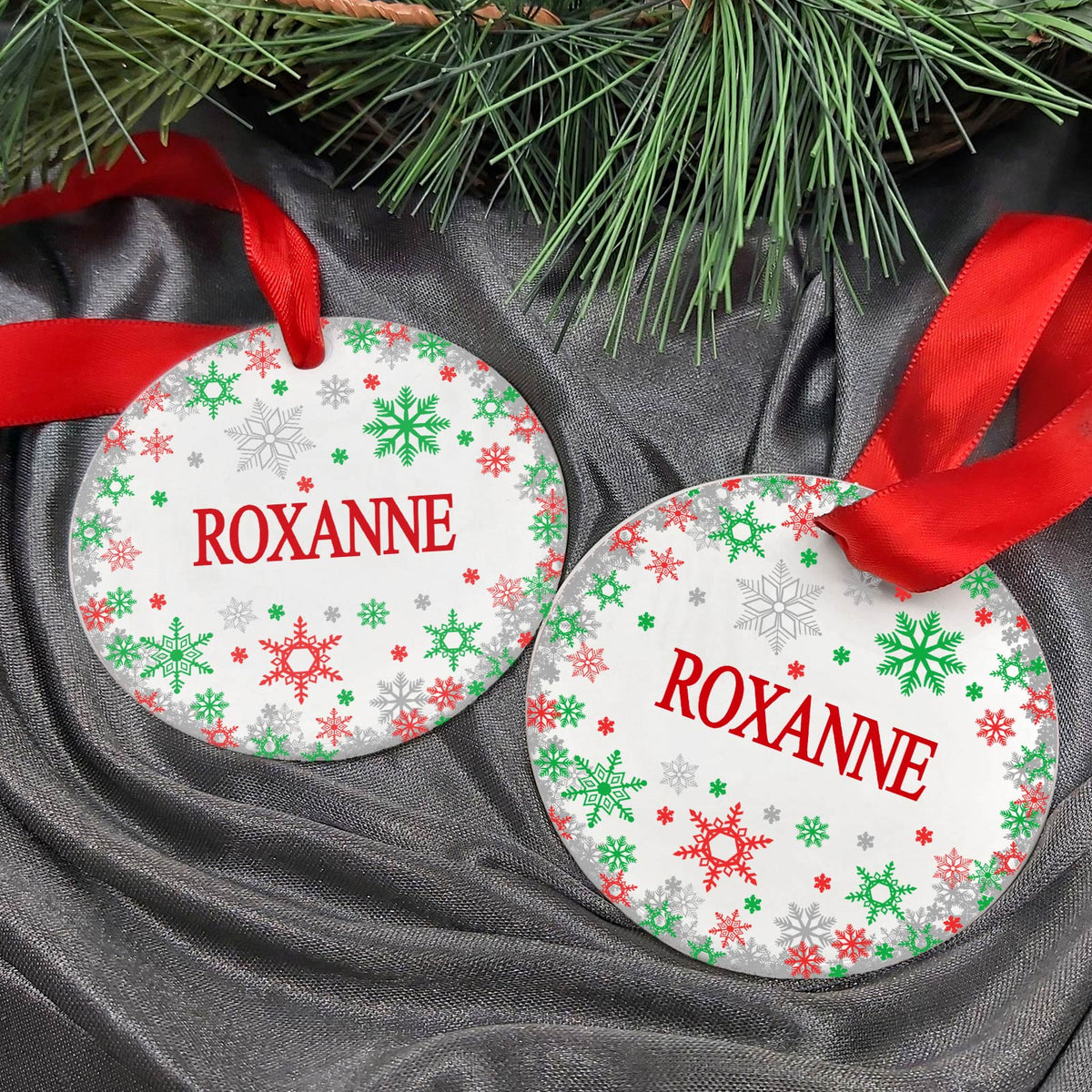 Sneeuwvlokjes met Namen Keramische Kerstbal - Bella Mia