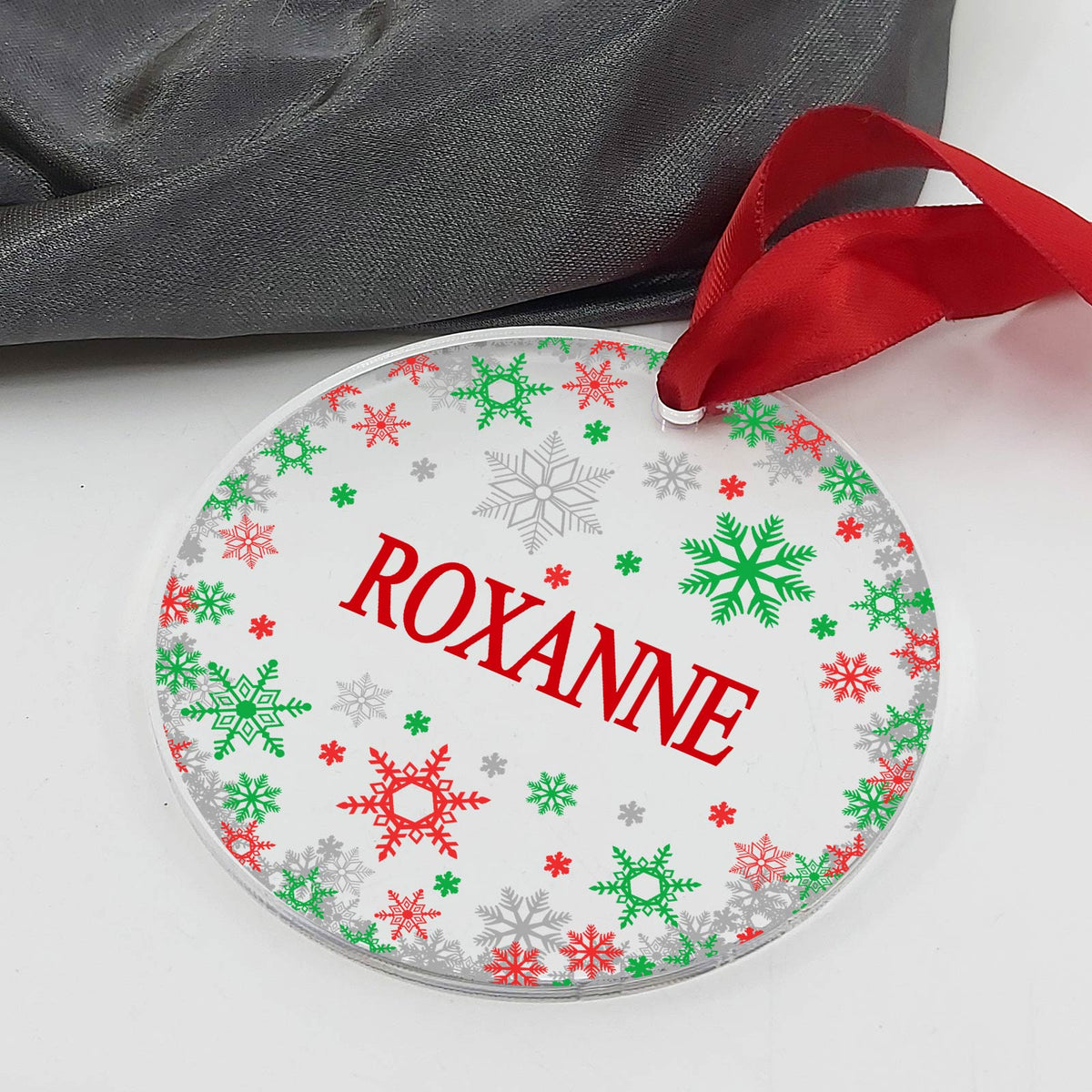 Sneeuwvlokjes met Namen Plexiglas Kerstbal - Bella Mia