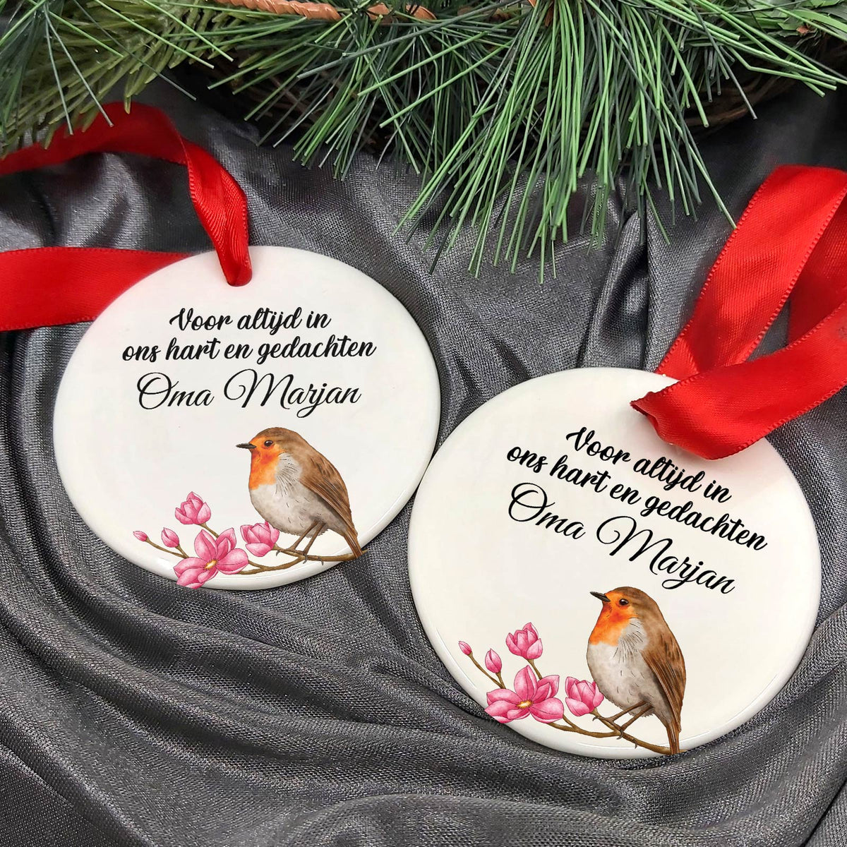 Voor altijd in ons hart - Keramische Kerstbal - Bella Mia